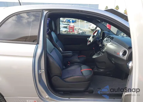 2015 Fiat 500E Battery Electric z USA, uszkodzony, nr VIN 3C3CFFGE0FT585792